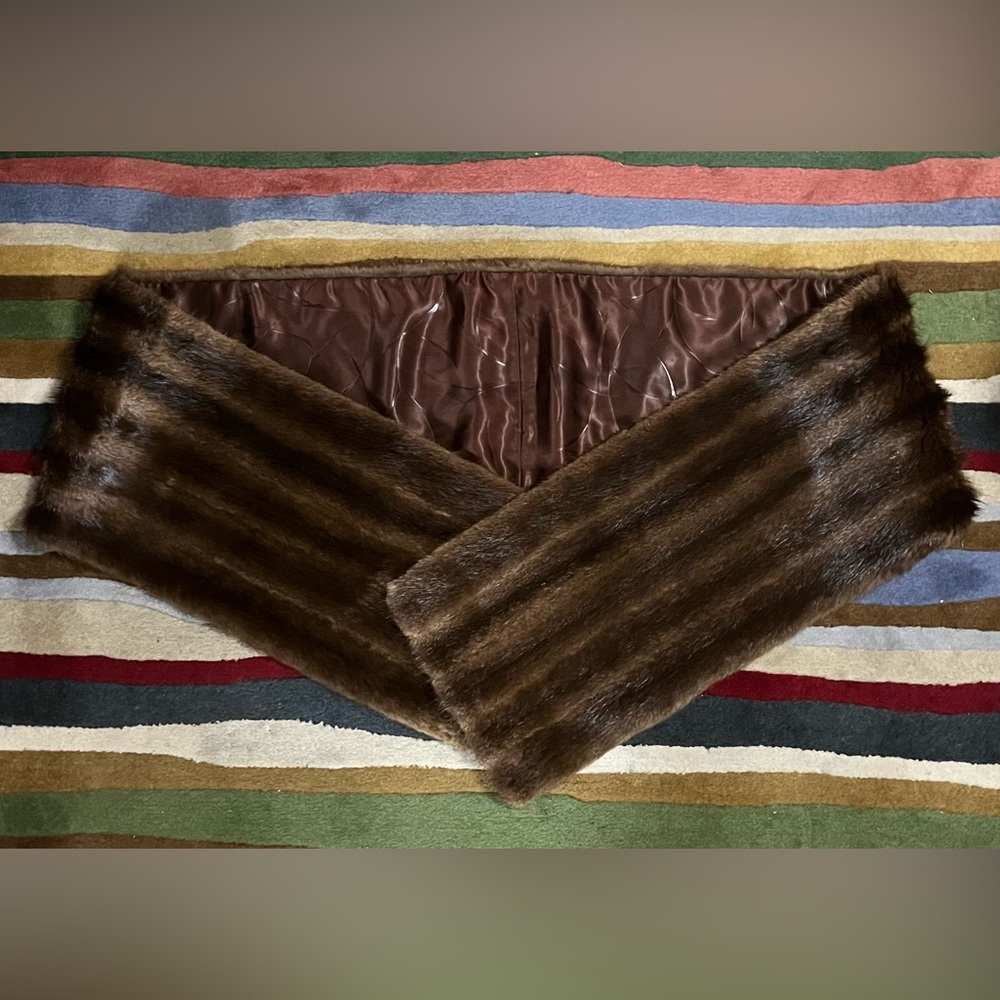 Vintage ARZT Mink Stole - Made by German master furrier Hans-Christian Arzt.